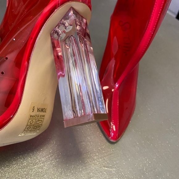 Red clear boots - Picture 4 of 5